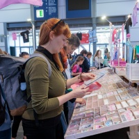 Shopping von Kreativ Materialien auf der Hobbymesse