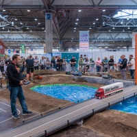 Eine große Austellung an RC LKWs.