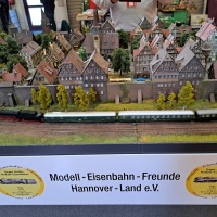 Die Modell-Eisenbahn Freunde Hannover Land mit ihrer Spur N-Anlage im Maßstab 1:160